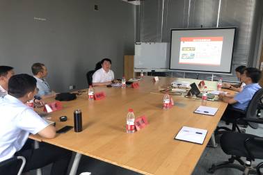 徐州市鼓樓區(qū)人民政府付權(quán)副區(qū)長一行蒞臨擎華參觀指導(dǎo)